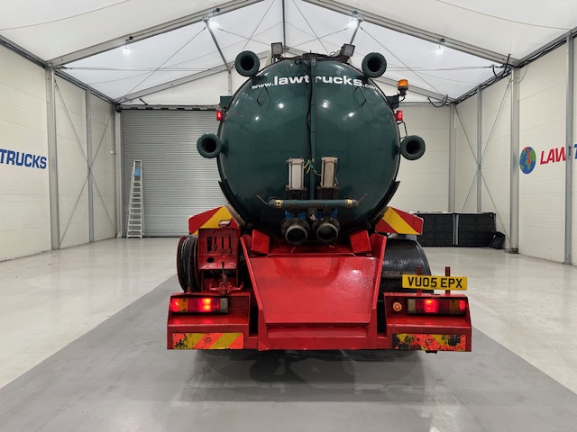 Scania R420 8×4 Highline Vacuum Tanker