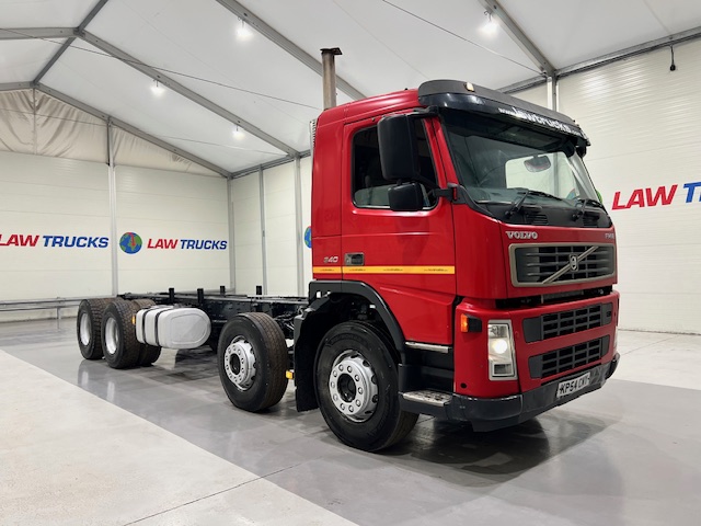 Volvo FM12 340 8×4 Day Cab Chassis Cab