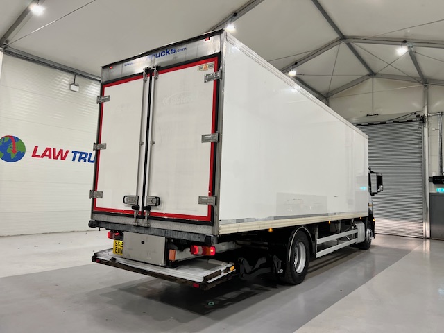 Mercedes Antos 1827 Day Cab Fridge Box