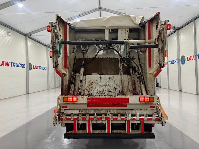 DAF LF 220 4×2 Day Cab Refuse Collector