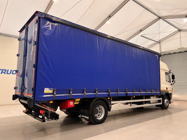 DAF CF 250 Sleeper Cab Curtainsider