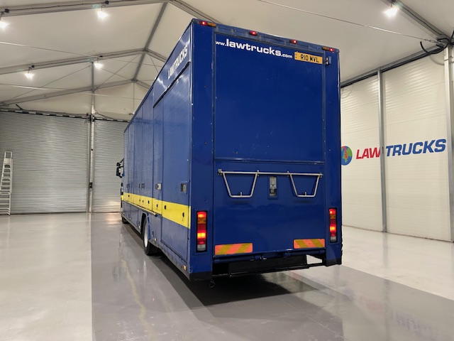 Scania R270 4×2 Sleeper Cab Box Van Manual