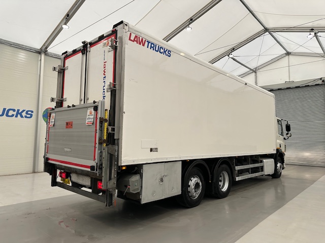 DAF CF 290 6×2 Rear Steer Fridge Box