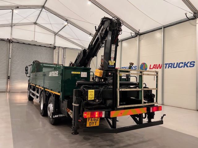 DAF CF75 310 6×2 Day Cab Dropside Crane