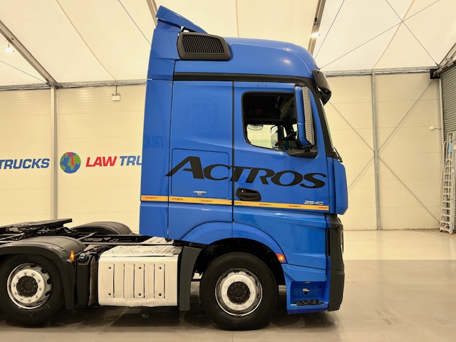Mercedes Actros 2545 6×2 Midlift Tractor Unit