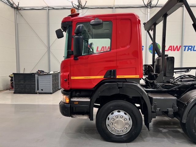 Scania P380 8×4 Day Cab Hookloader Manual