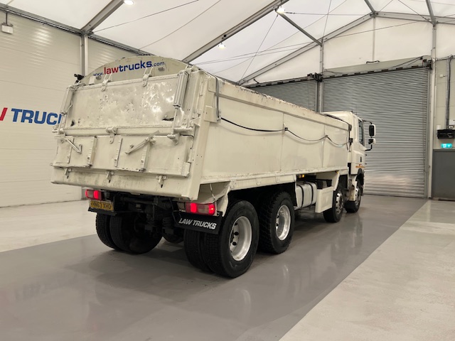 DAF CF85 360 8×4 Sleeper Cab Tipper Manual