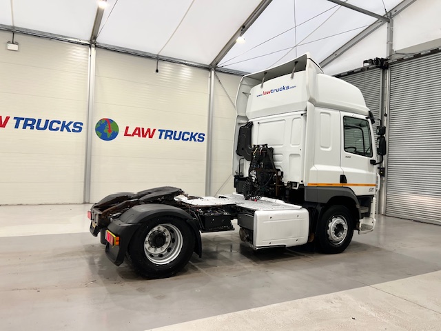 DAF CF 400 4×2 Sleeper Cab Tractor Unit
