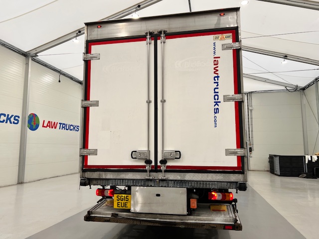 Mercedes Antos 1827 Day Cab Fridge Box