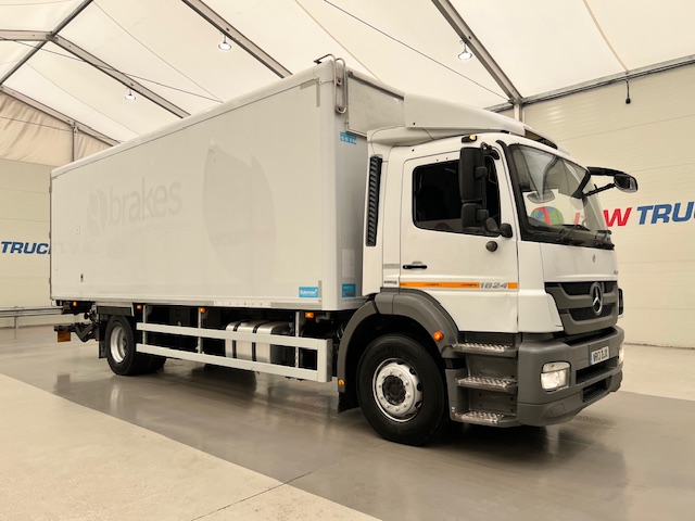 Mercedes Axor 1824 Day Cab Box Van