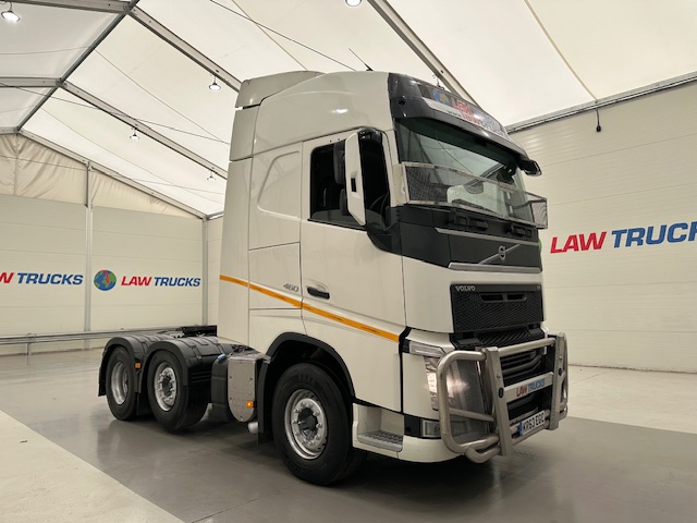 Volvo FH 460 Euro 5 6×2 Tractor Unit Safari Edition