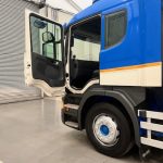 Scania P250 4×2 Sleeper Cab Fridge Box - thumbnail