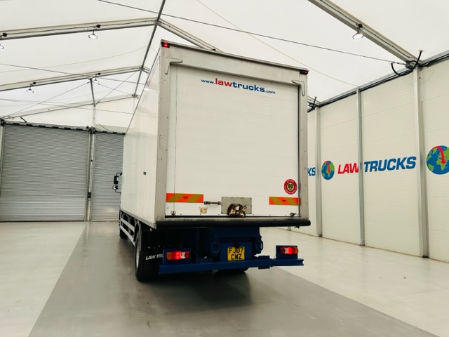 DAF CF65 220 Sleeper Cab Fridge Box
