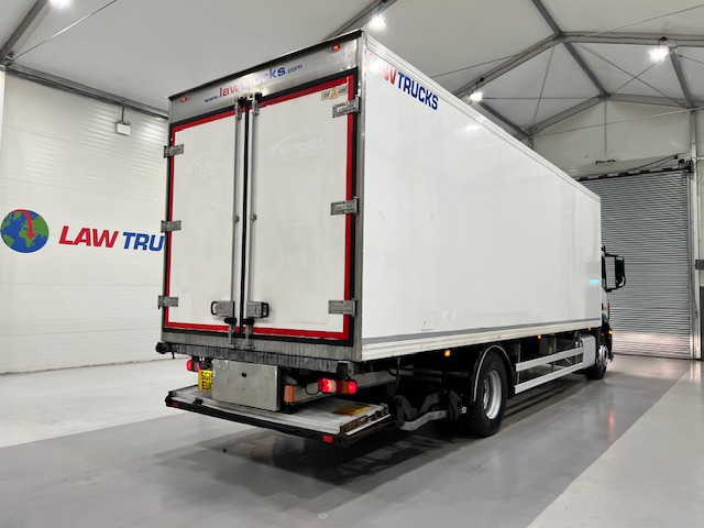 Mercedes Antos 1827 Day Cab Fridge Box