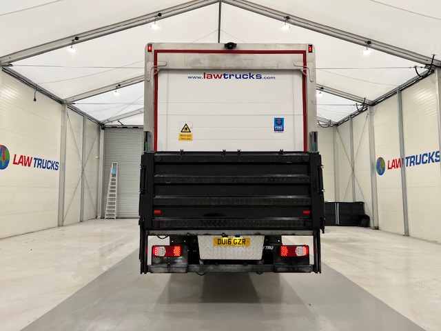 DAF LF 250 4×2 Rest Cab Fridge Box