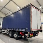 Mercedes Actros 2530 6×2 Sleeper Cab Curtainsider - thumbnail