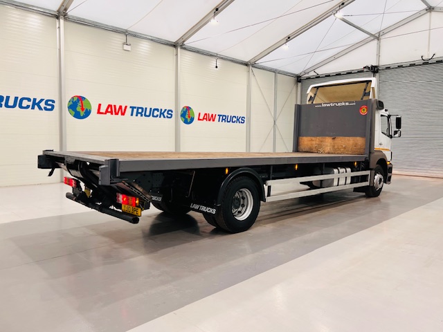 Mercedes Axor 1824 Sleeper Cab Flatbed