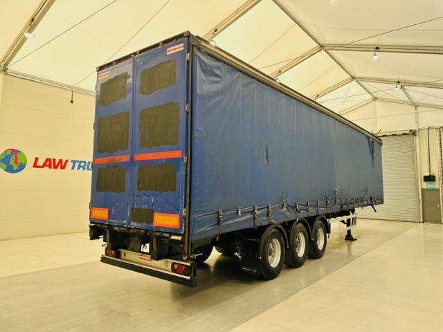 Montracon Tri Axle Curtainsider Trailer