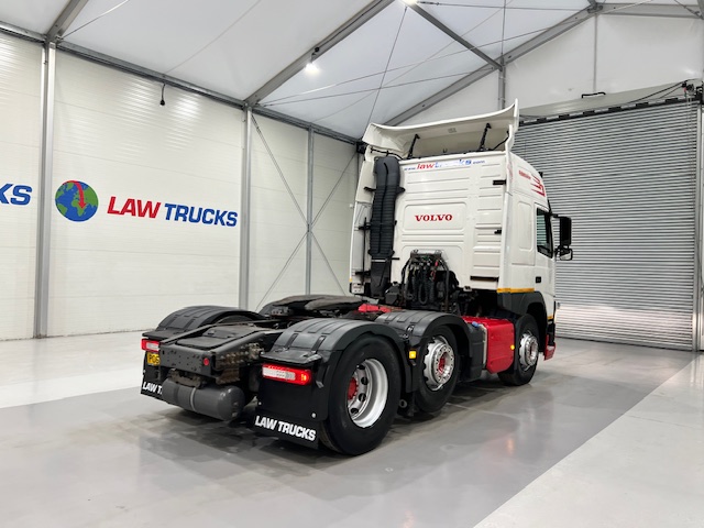 Volvo FM 450 6×2 Midlift Tractor Unit