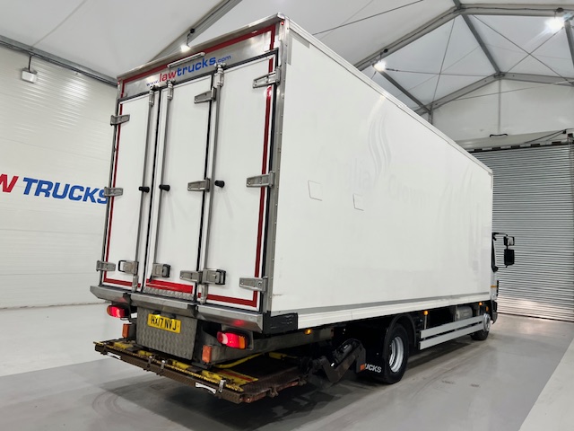 DAF LF 180 Day Cab Fridge Box Manual