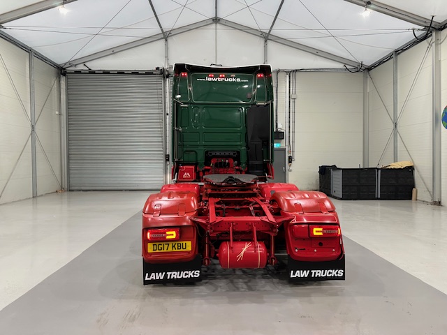 DAF XF 460 6×2 Rear Lift Tractor Unit Manual
