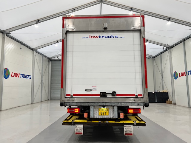 DAF LF 230 4×2 Day Cab Fridge Box
