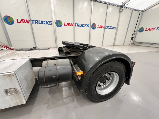 DAF CF85 380 4×2 Sleeper Cab Tractor Unit Manual