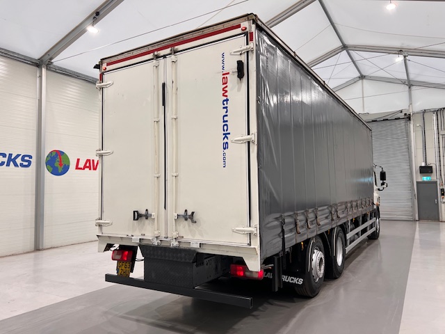 DAF CF75 310 Rear Lift Sleeper Cab Curtainsider