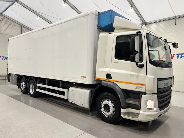 DAF CF 290 6×2 Rear Steer Fridge Box