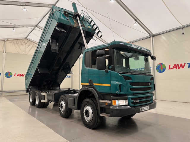 Scania P360 8×4 Rest Cab Tipper Manual