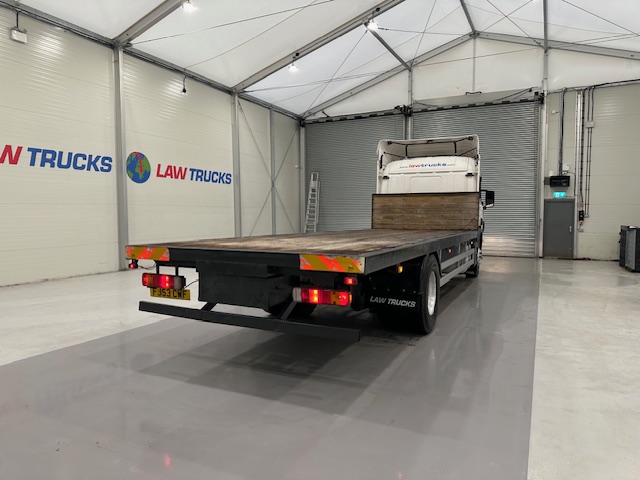 Scania P94 230 4×2 Sleeper Cab Flatbed