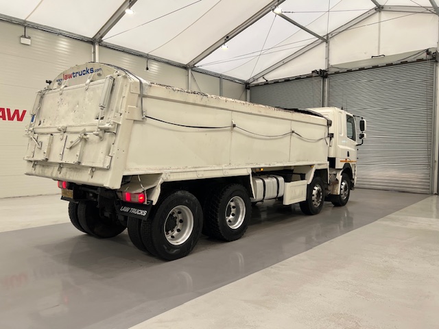 DAF CF85 360 8×4 Sleeper Cab Tipper Manual