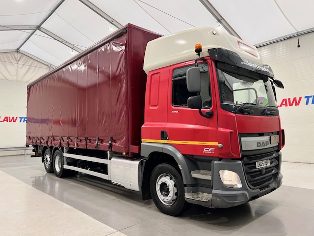 DAF CF 290 6×2 Rear Lift Sleeper Cab Curtainsider