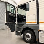 MAN TGX 26.440 6×2 Midlift Tractor Unit - thumbnail