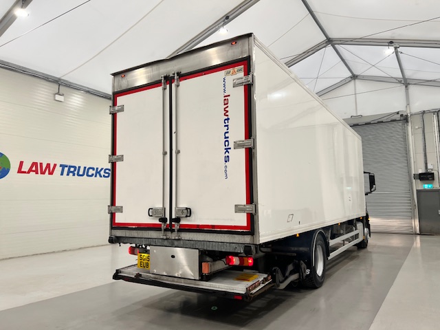 Mercedes Antos 1827 Day Cab Fridge Box