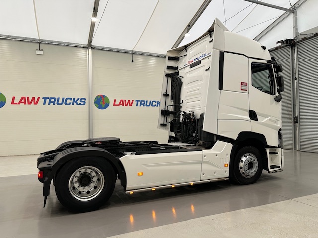 Renault T480 High 4×2 Tractor Unit