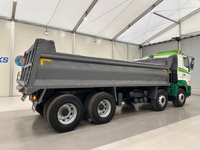 Hino 3241 700 8×4 Sleeper Cab Steel Tipper