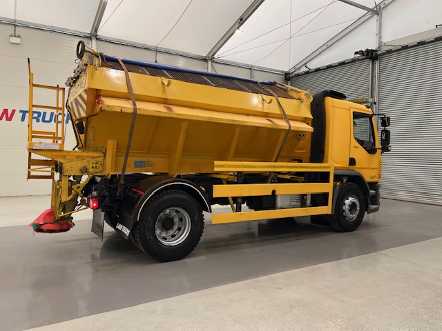 DAF LF 250 4×2 Sleeper Cab Gritter