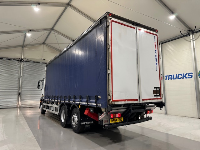Mercedes Actros 2530 6×2 Sleeper Cab Curtainsider