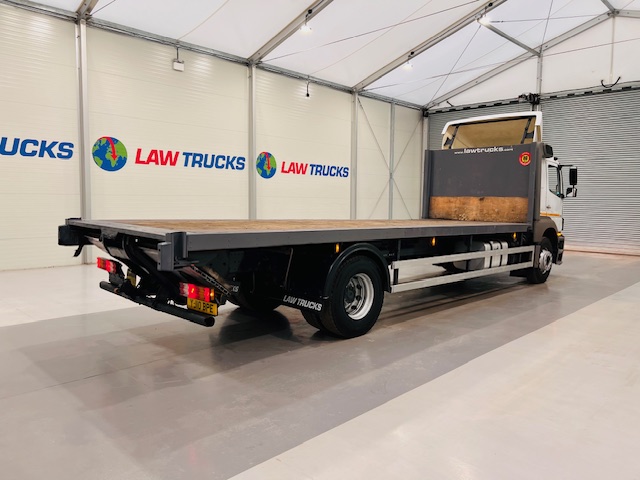 Mercedes Axor 1824 Sleeper Cab Flatbed