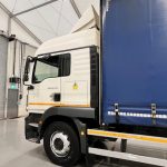 MAN TGM 18.250 4×2 Sleeper Cab Curtainsider - thumbnail