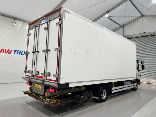 DAF LF 180 Day Cab Fridge Box Manual