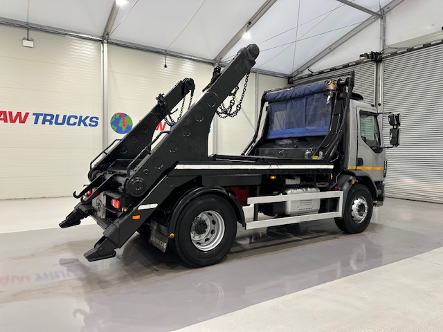 DAF LF 220 Day Cab Skip Loader