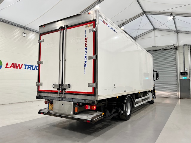 Mercedes Antos 1827 Day Cab Fridge Box