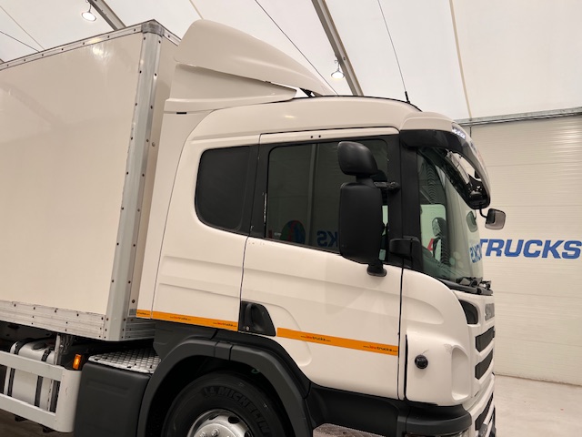 Scania P250 4×2 Sleeper Cab Box Van Manual