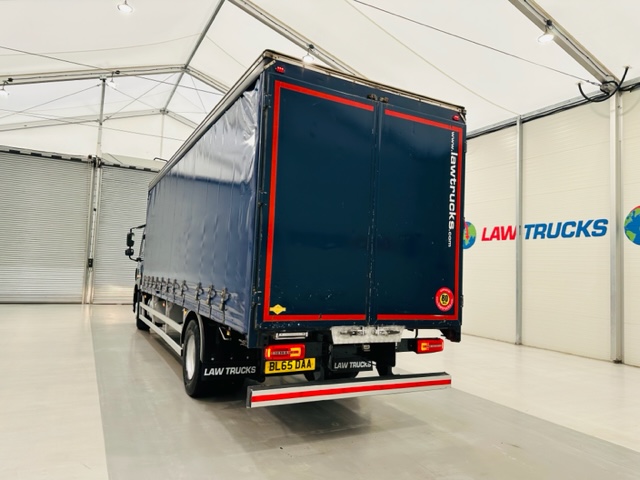 DAF CF 250 4×2 Sleeper Cab Curtainsider