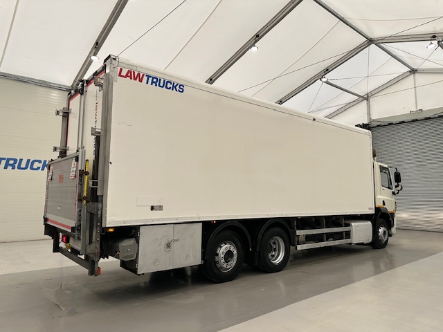 DAF CF 290 6×2 Rear Steer Fridge Box