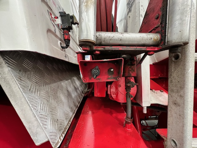 Volvo FM 300 6×2 20,000 Litre Fuel Tanker