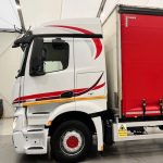 Mercedes Actros 1824 4×2 Sleeper Cab Curtainsider - thumbnail