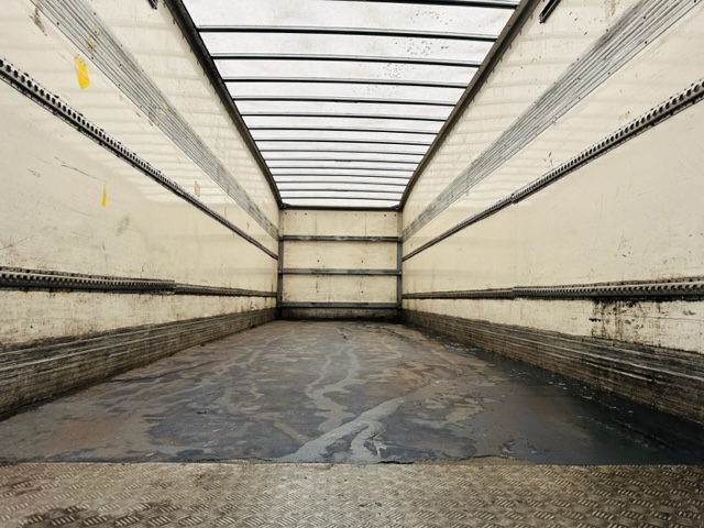 Iveco Stralis 310 Euro 6 6×2 Box Van